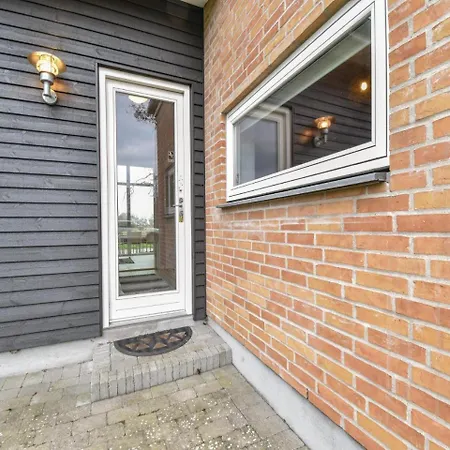 Three Bedroom Holiday In