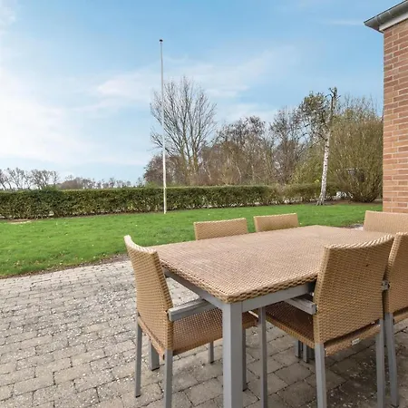 Three Bedroom Holiday In Сasa de vacaciones Otterup